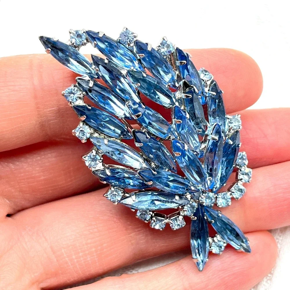 Vintage Blue Navette Marquise Rhinestones Silver Tone Leaf Bundle Brooch